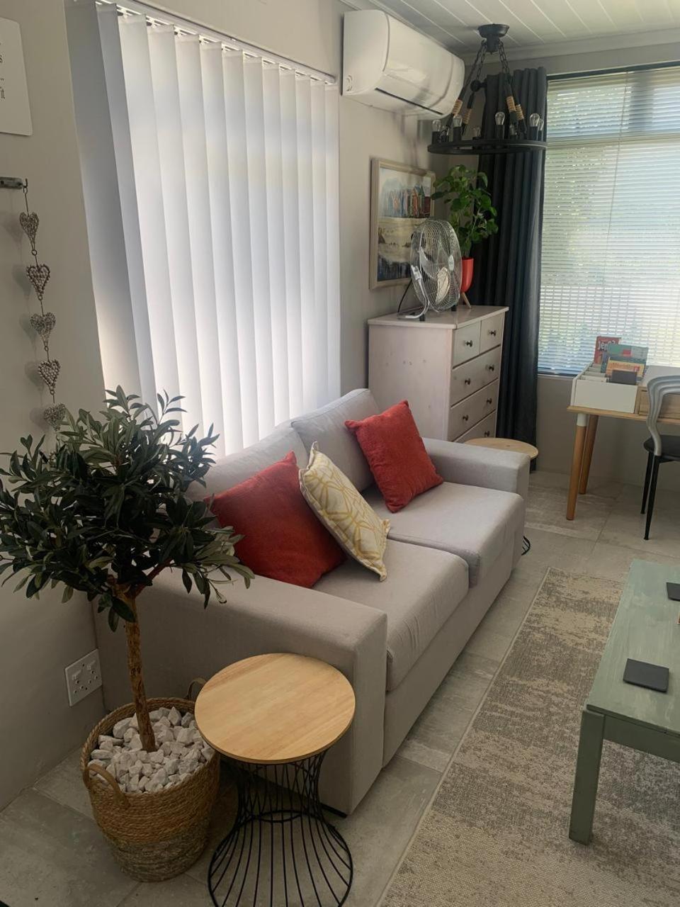 Just Chill Betty'S Bay Apartment Ngoại thất bức ảnh