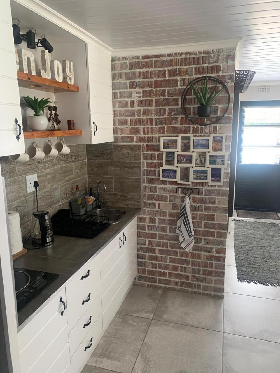 Just Chill Betty'S Bay Apartment Ngoại thất bức ảnh
