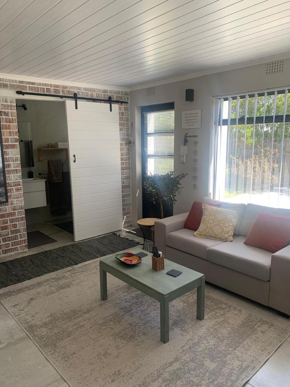 Just Chill Betty'S Bay Apartment Ngoại thất bức ảnh